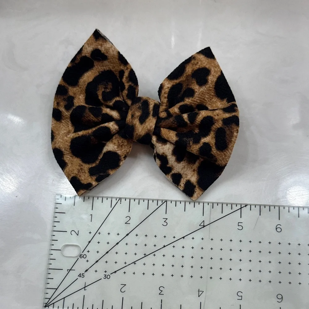 Leopard, Pumpkin, Christmas, and Orange Handcrafted Bow Set - Picture 4 of 9